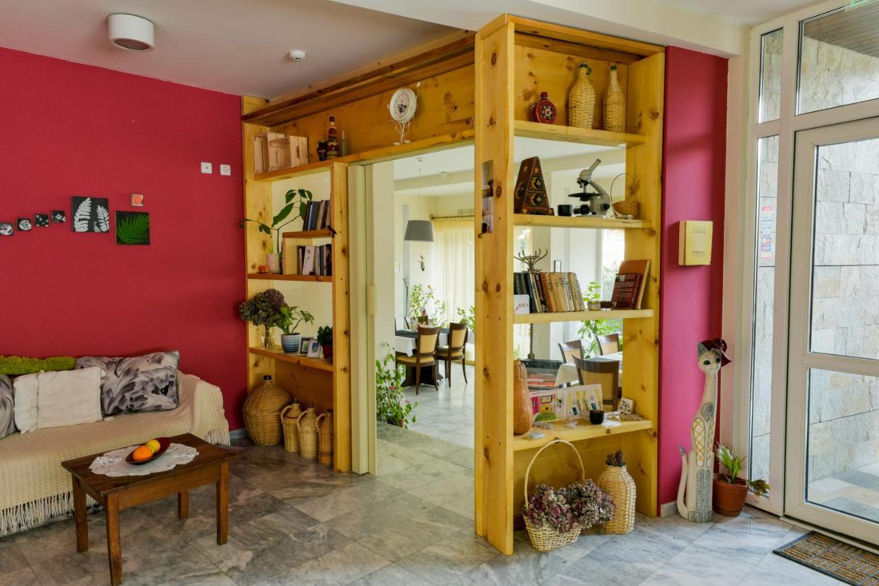 Villa "Forest Way" Pirdop エクステリア 写真